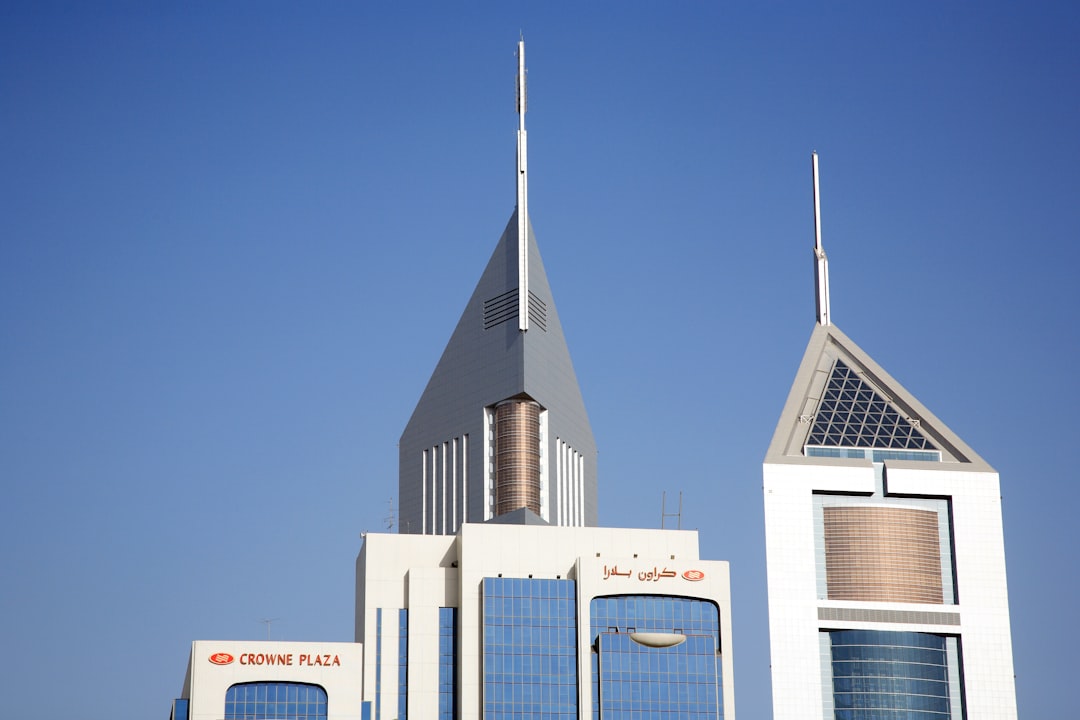 UAE Free Zone vs Offshore Company: What's the Difference?